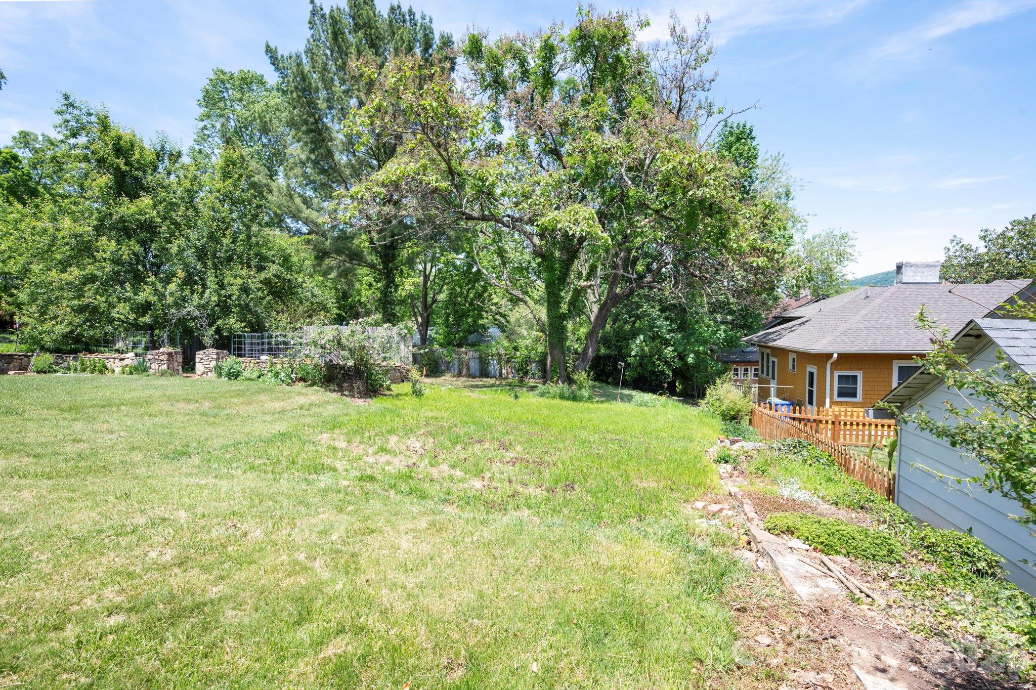 39 Bartlett Street Asheville NC 28801