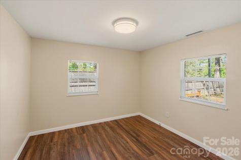 89 Carolina Avenue Brevard NC 28712