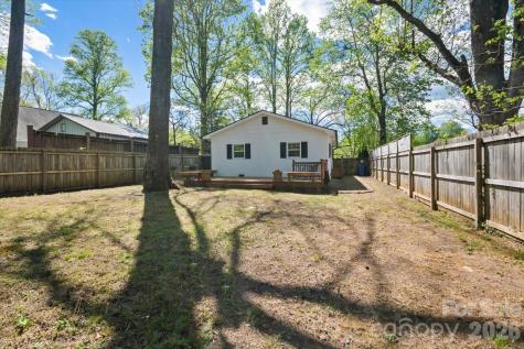 89 Carolina Avenue Brevard NC 28712