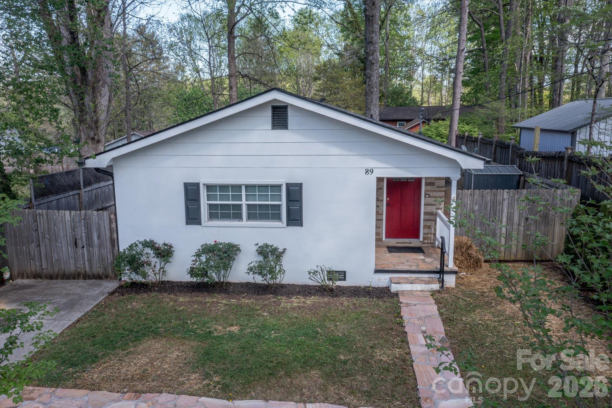 89 Carolina Avenue Brevard NC 28712