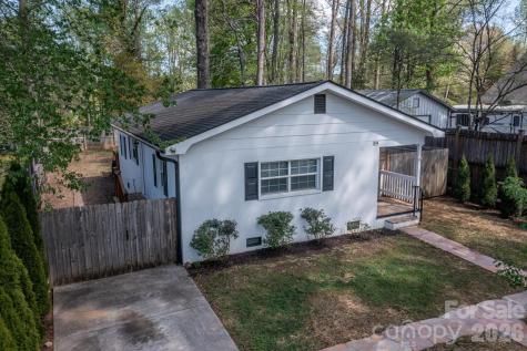 89 Carolina Avenue Brevard NC 28712