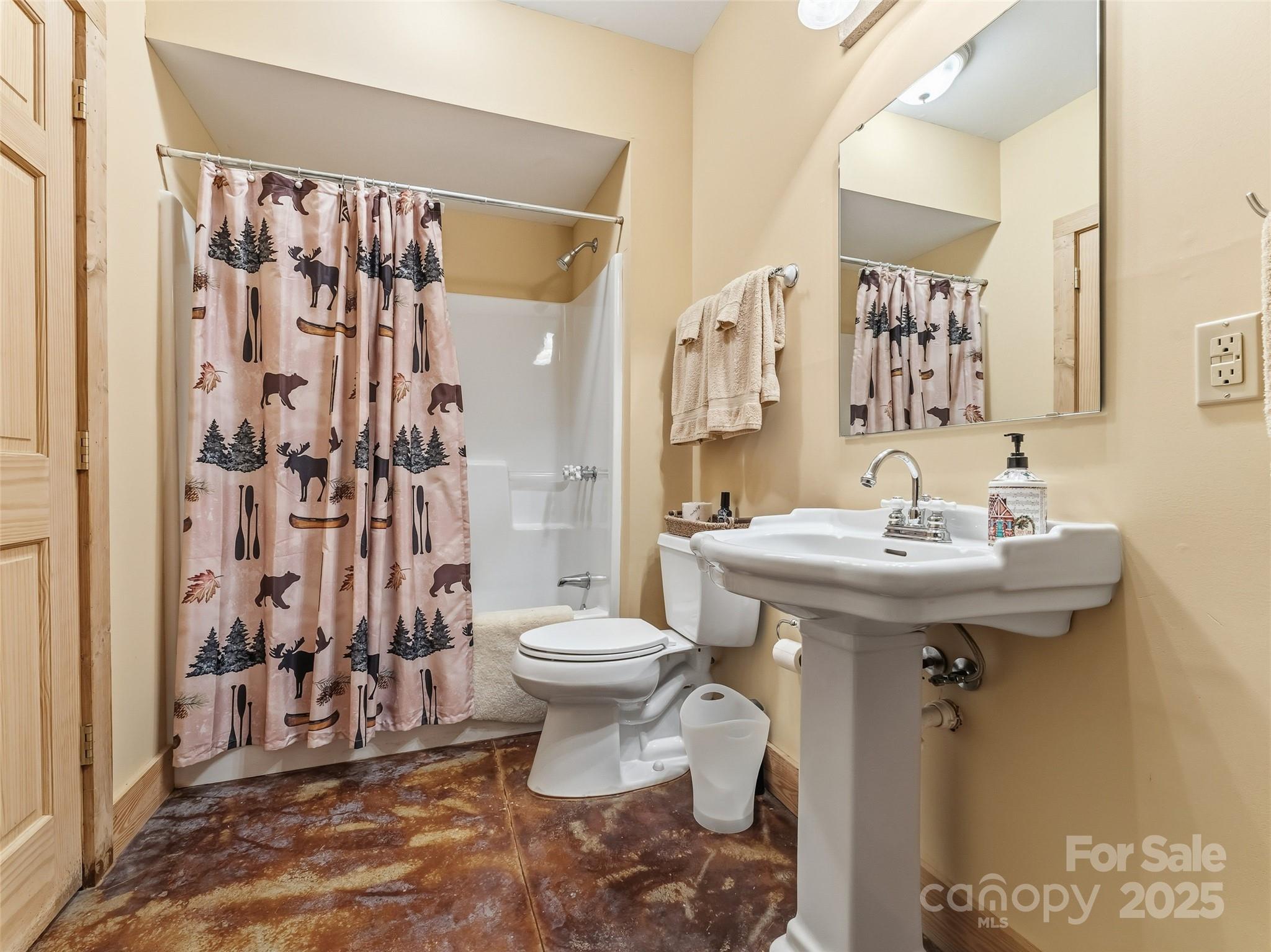 167 Mountain Vista Drive Saluda NC 28773