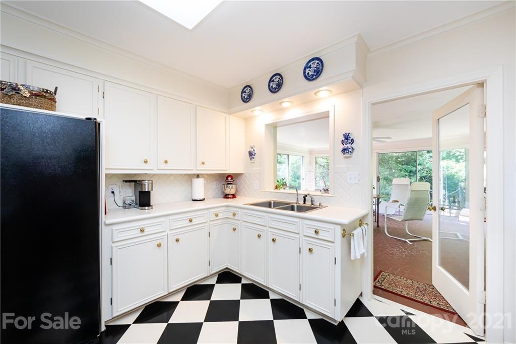 3752 Larkston Drive Charlotte NC 28226