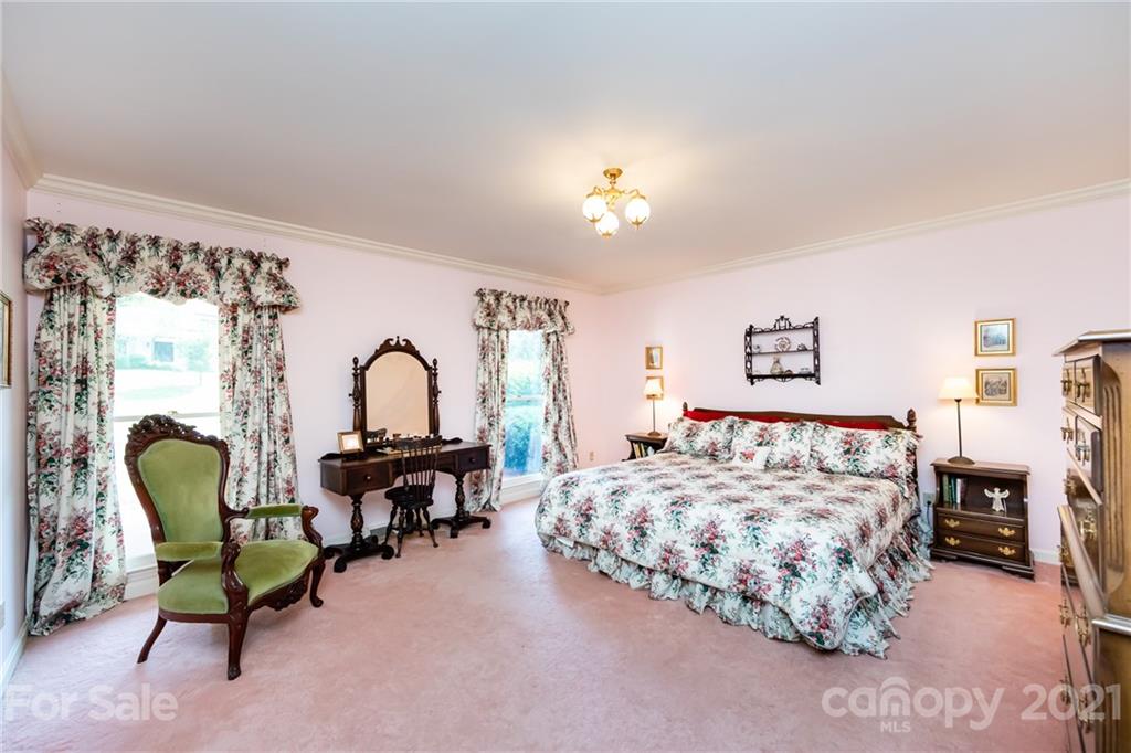 3752 Larkston Drive Charlotte NC 28226
