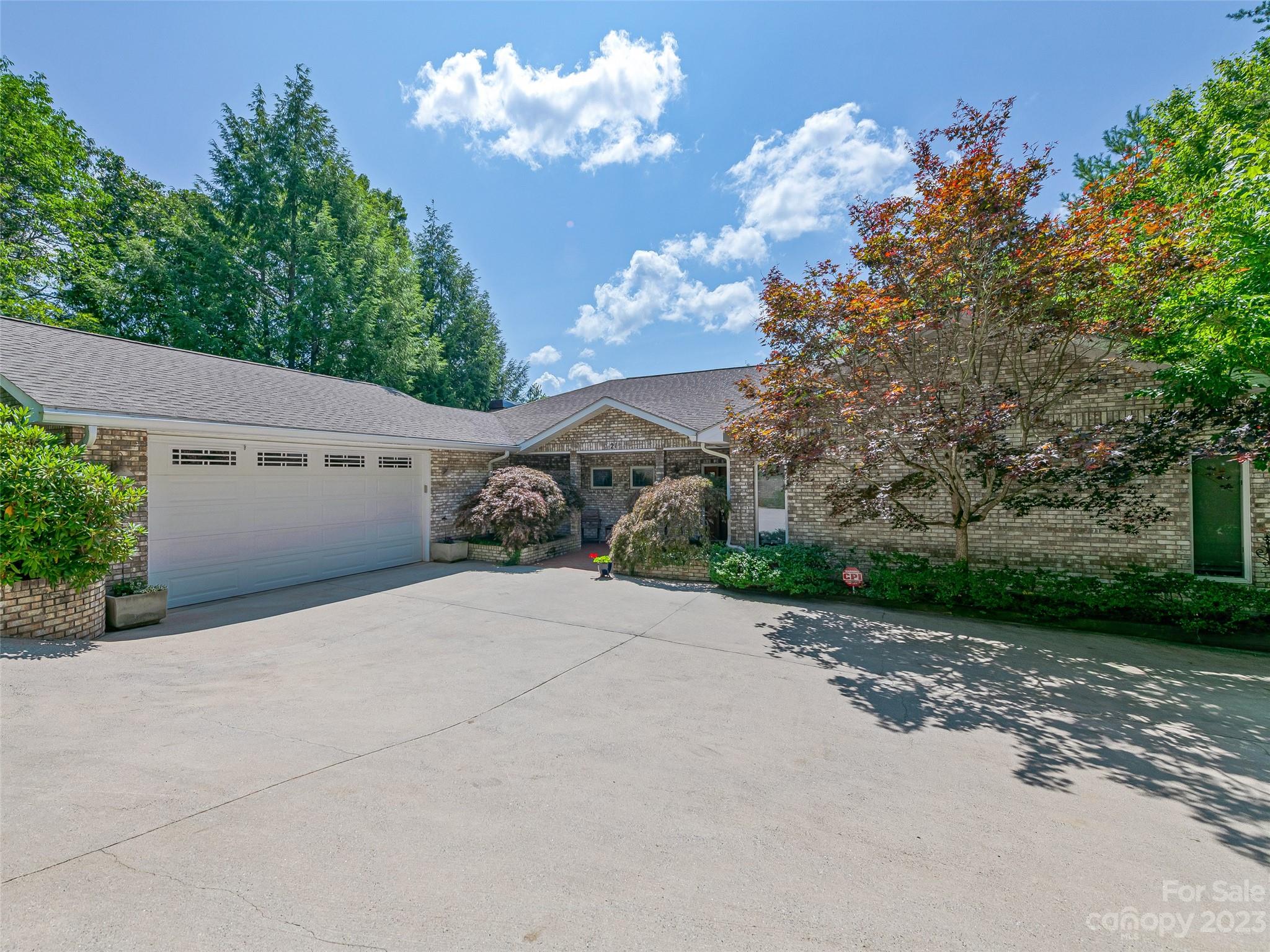 21 High Bluff Drive Weaverville NC 28787