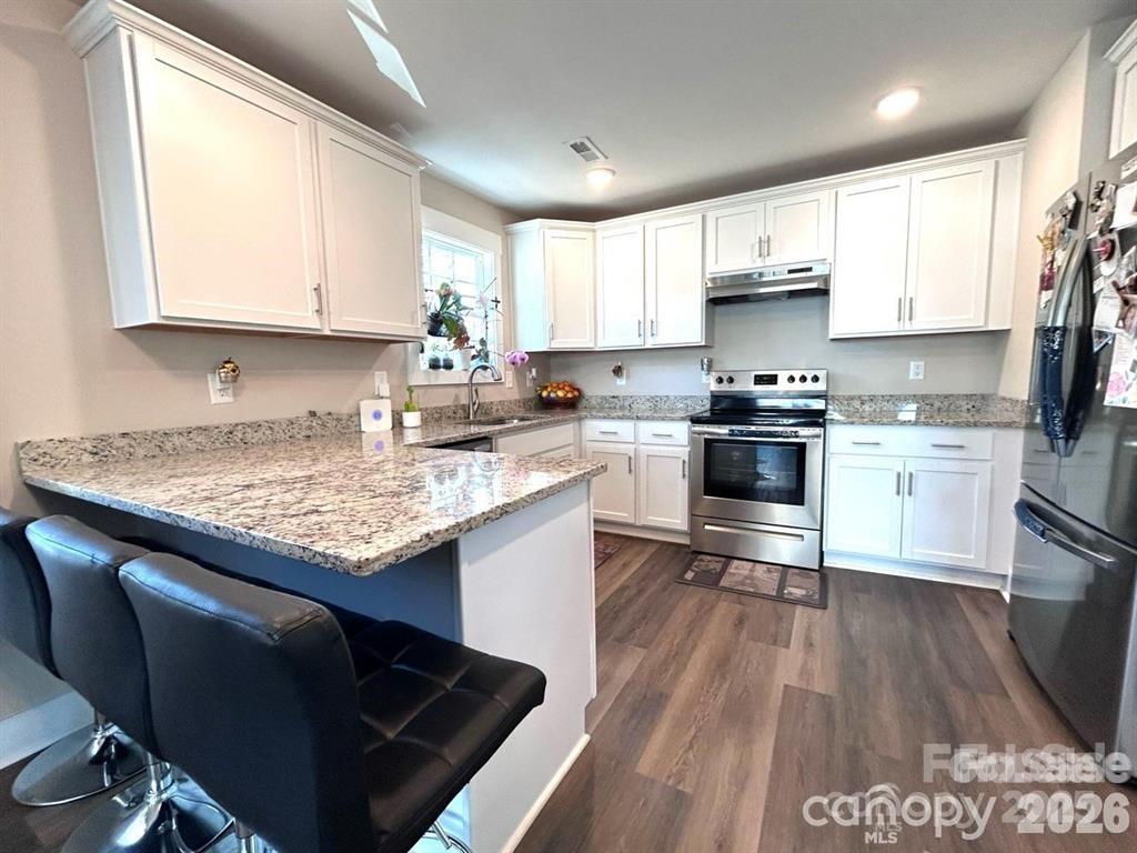 606 E Carpenter Street Dallas NC 28034