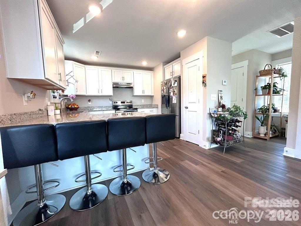606 E Carpenter Street Dallas NC 28034