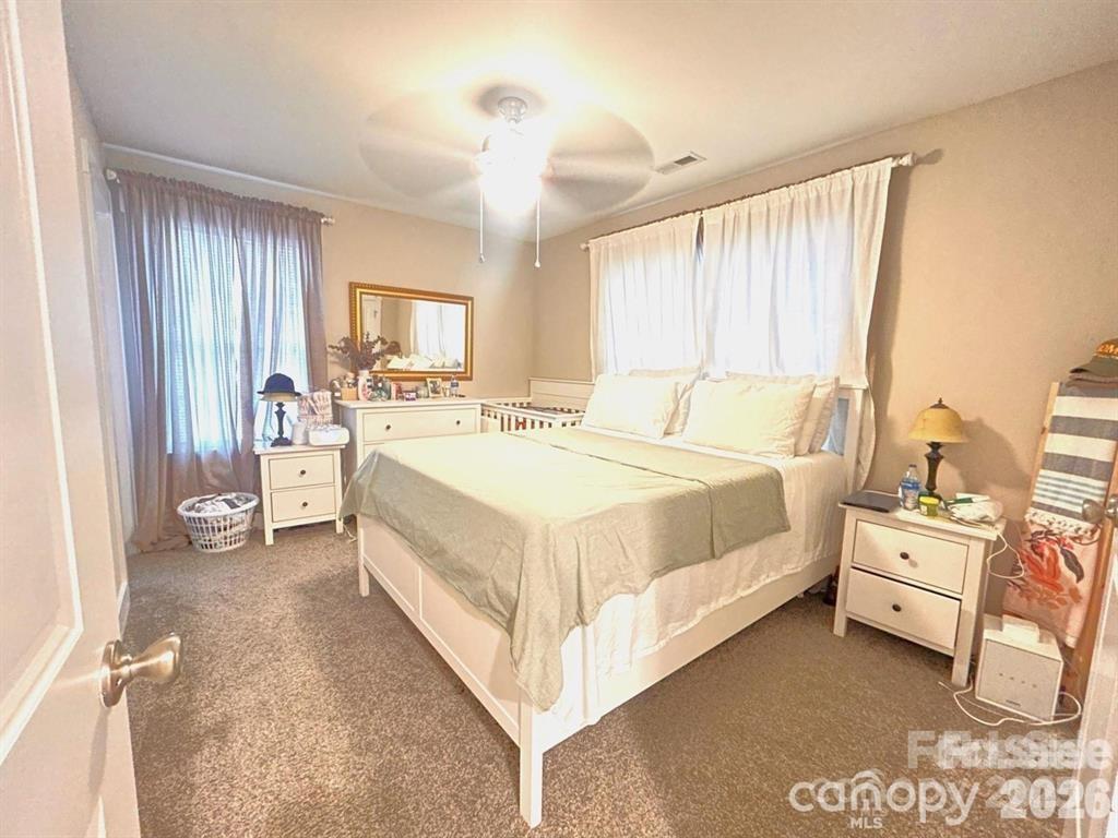 606 E Carpenter Street Dallas NC 28034