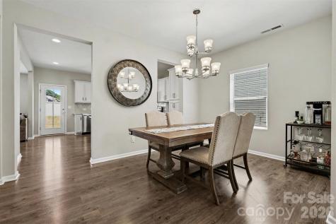 5144 Thomasville Drive Belmont NC 28012