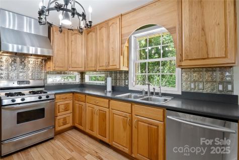 3 Northwood Road Asheville NC 28804