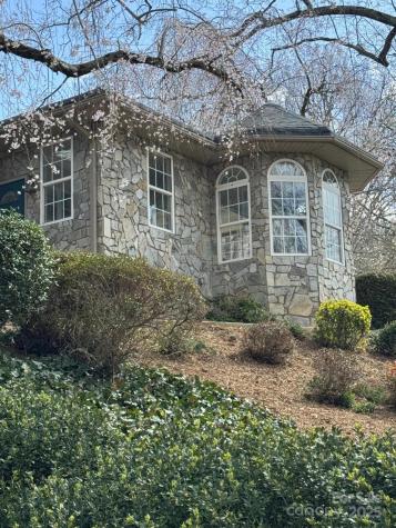 3 Northwood Road Asheville NC 28804