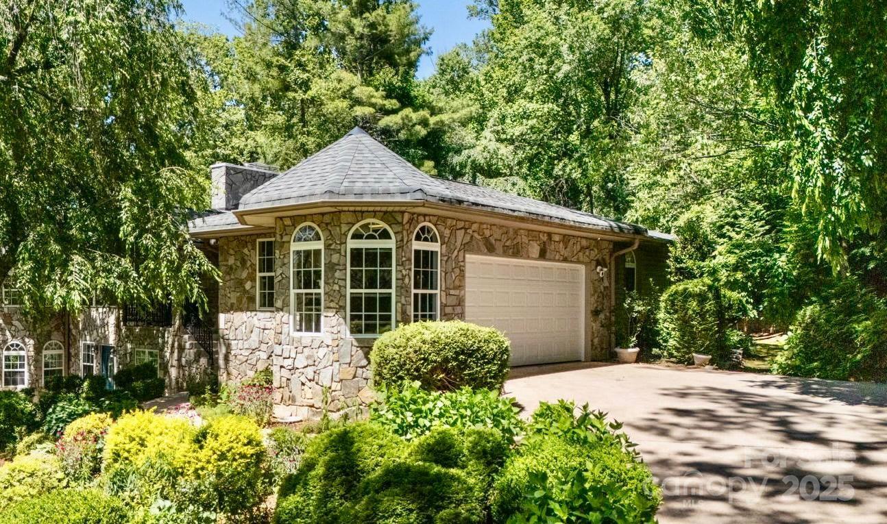 3 Northwood Road Asheville NC 28804