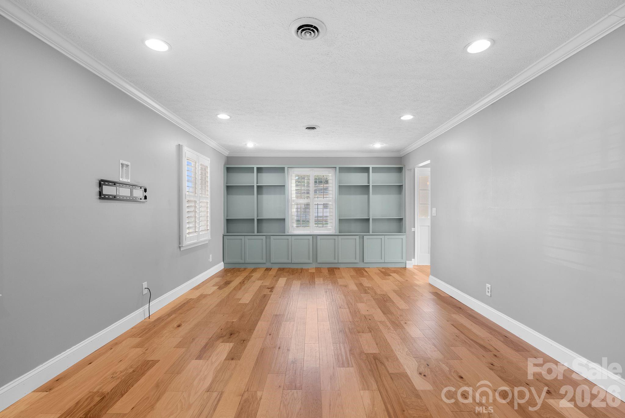 1411 Kensington Road Hendersonville NC 28791