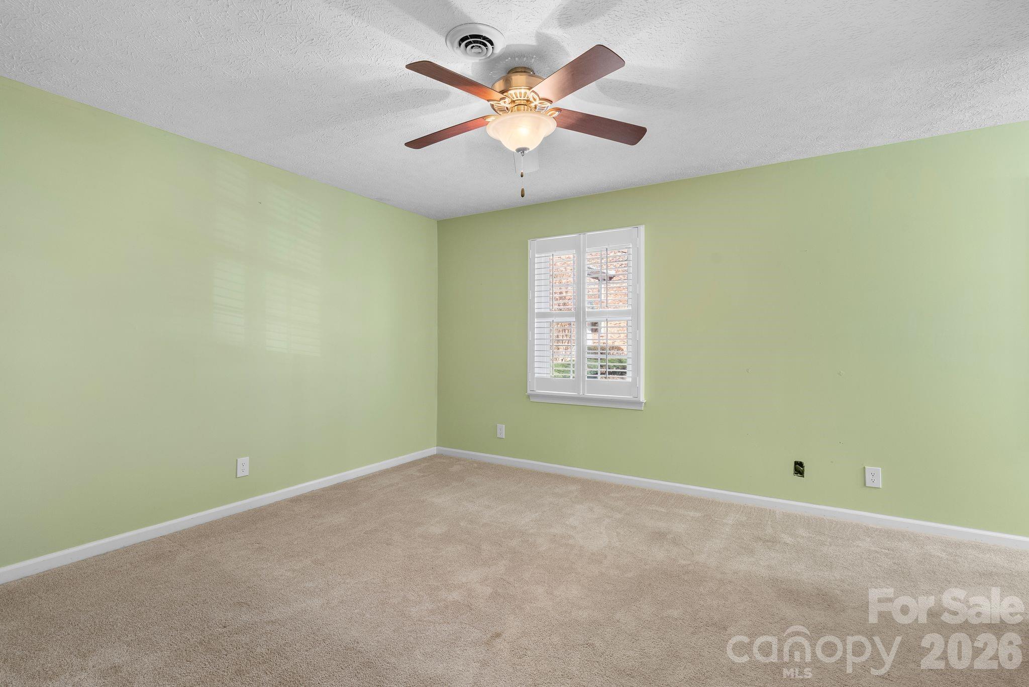 1411 Kensington Road Hendersonville NC 28791