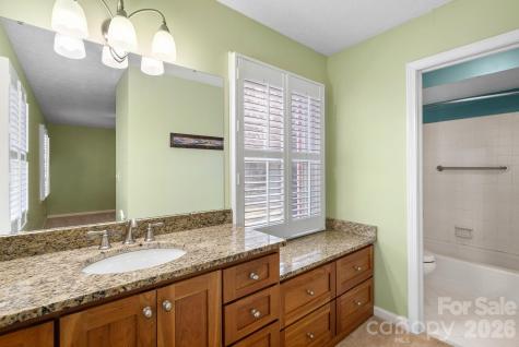 1411 Kensington Road Hendersonville NC 28791