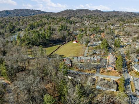 1411 Kensington Road Hendersonville NC 28791