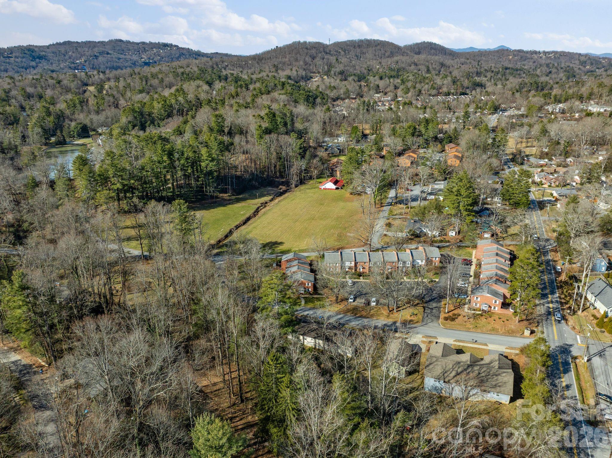1411 Kensington Road Hendersonville NC 28791