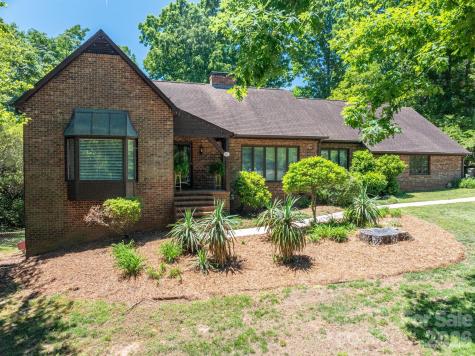 2417 Regal Drive Gastonia NC 28056