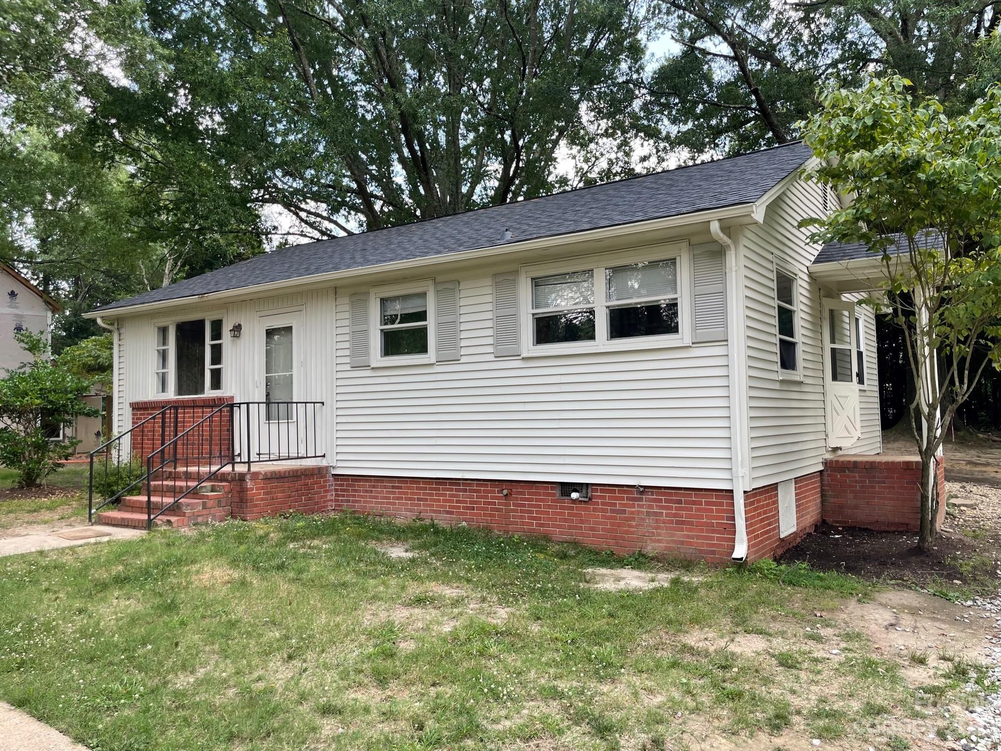 8716 Moody Road Charlotte NC 28215