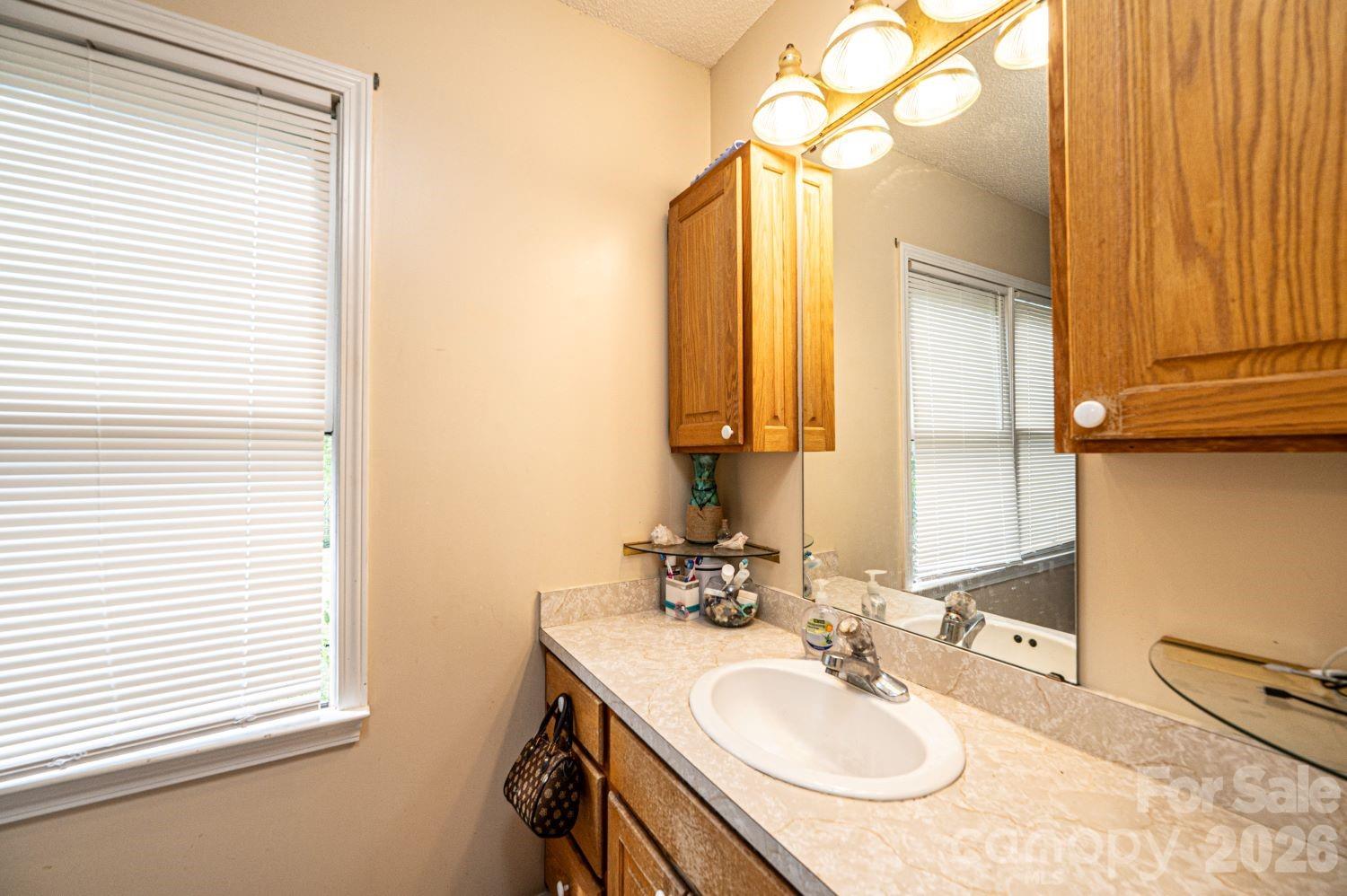 70 Sienna Drive Hickory NC 28601