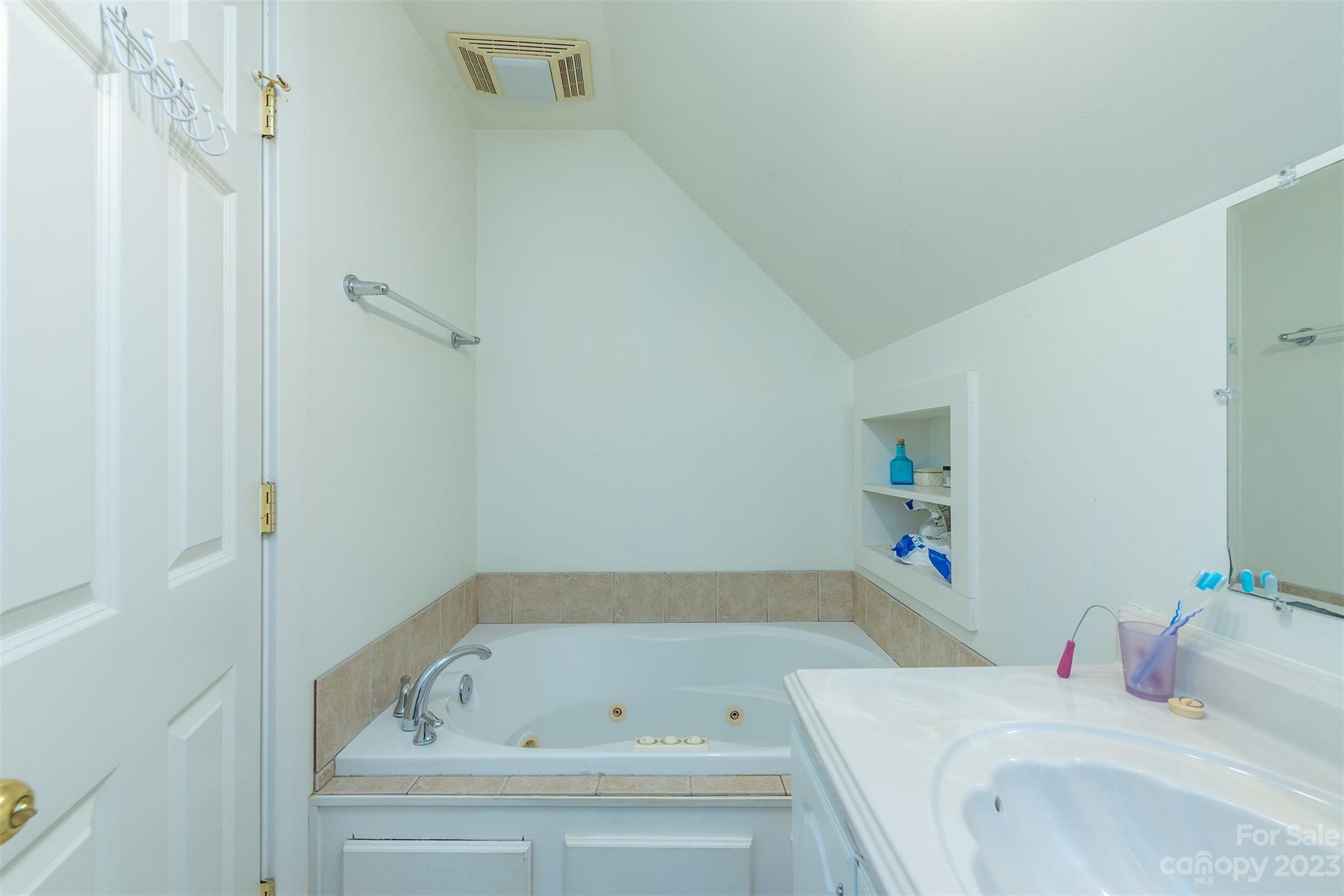 3 & 5 Summit Drive Black Mountain NC 28711