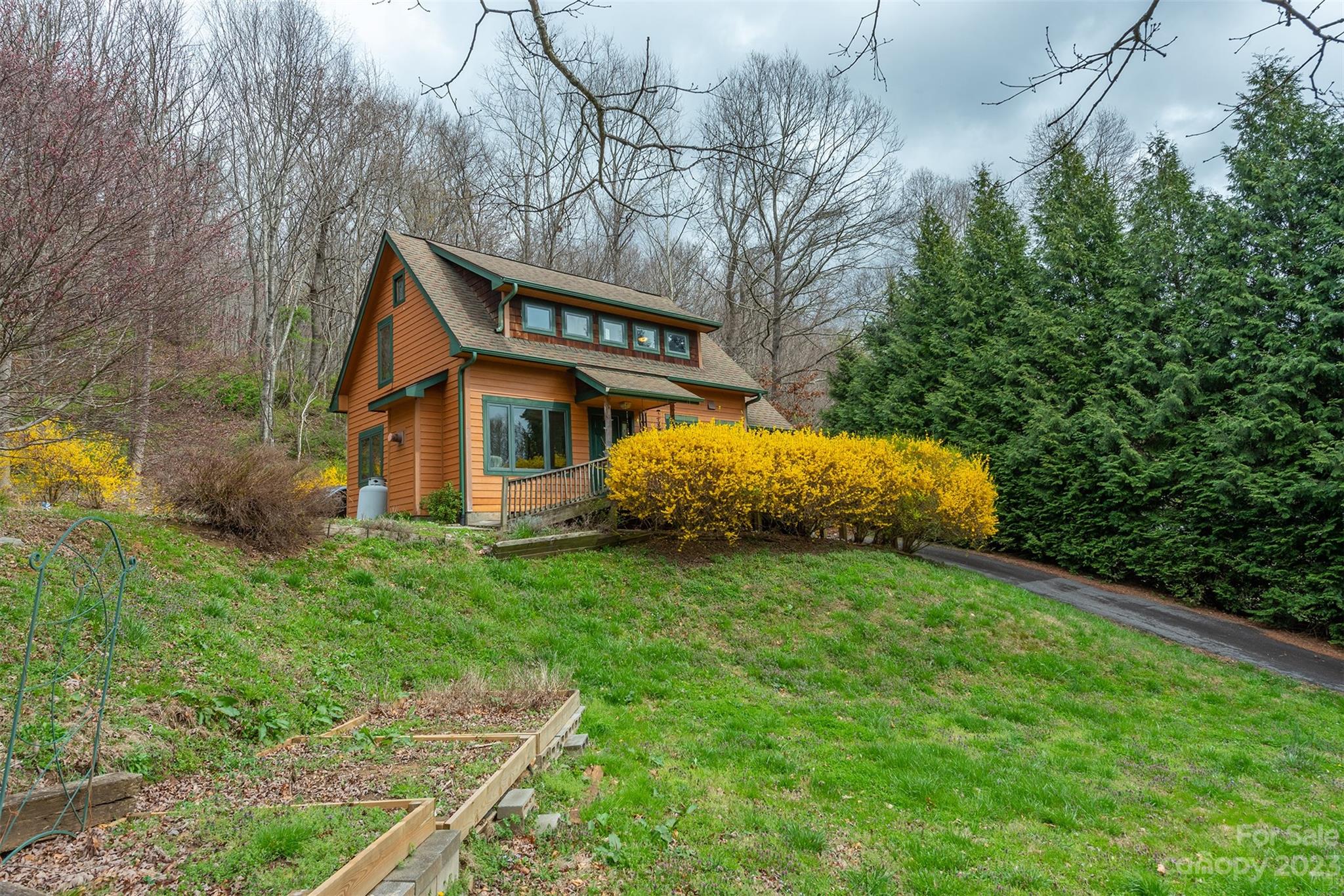 3 & 5 Summit Drive Black Mountain NC 28711