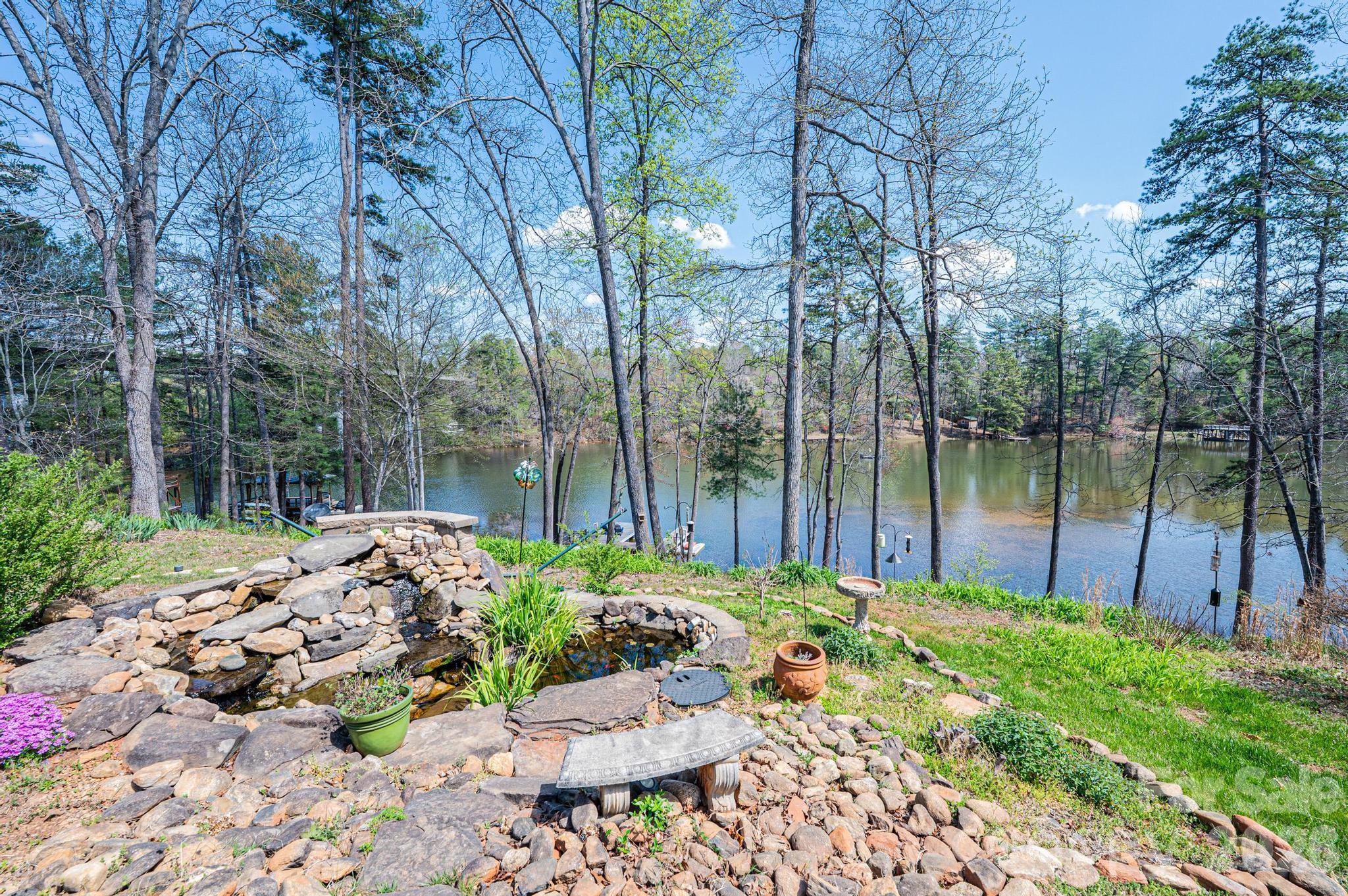 4726 Crystal Falls Avenue Hickory NC 28601