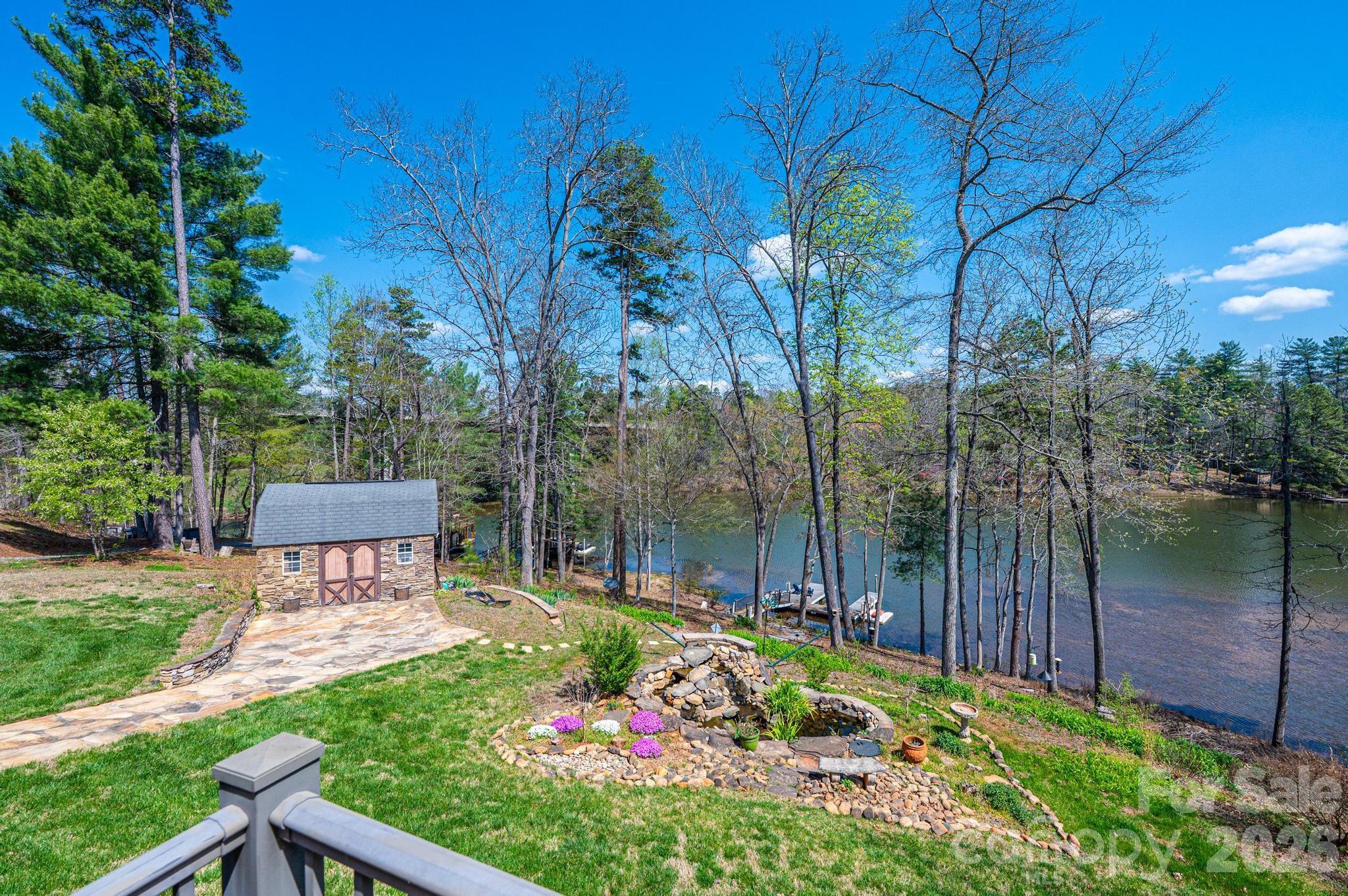 4726 Crystal Falls Avenue Hickory NC 28601