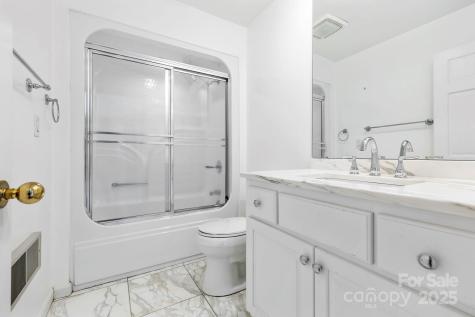 652 Avery Creek Road Arden NC 28704