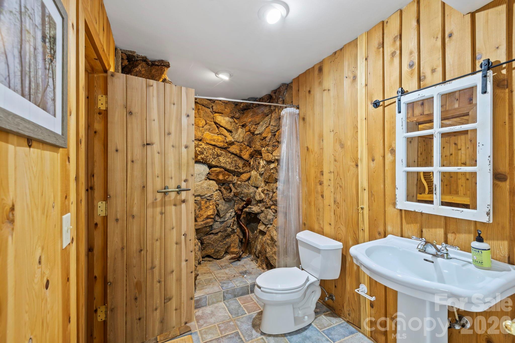 652 Avery Creek Road Arden NC 28704