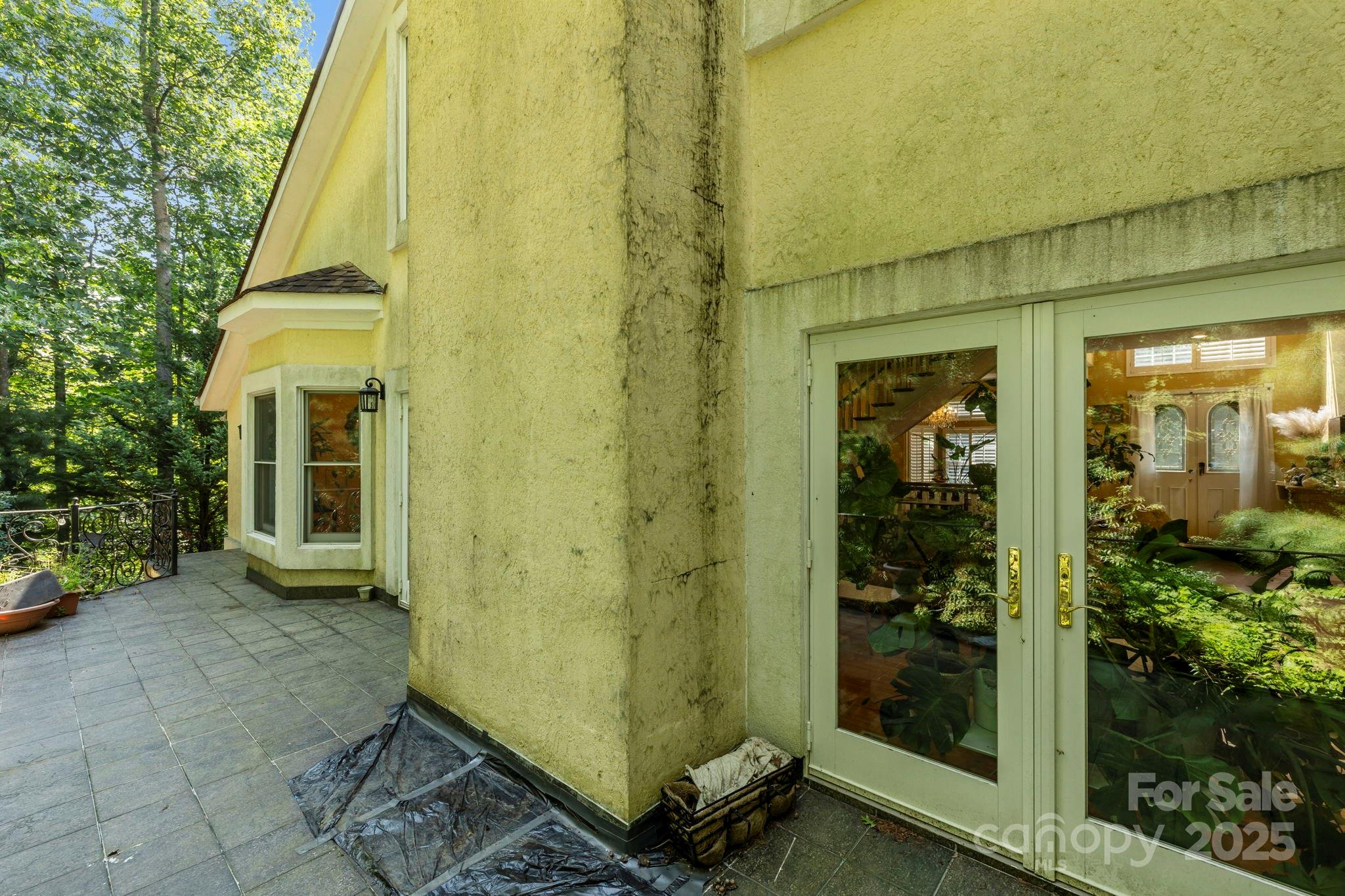 652 Avery Creek Road Arden NC 28704