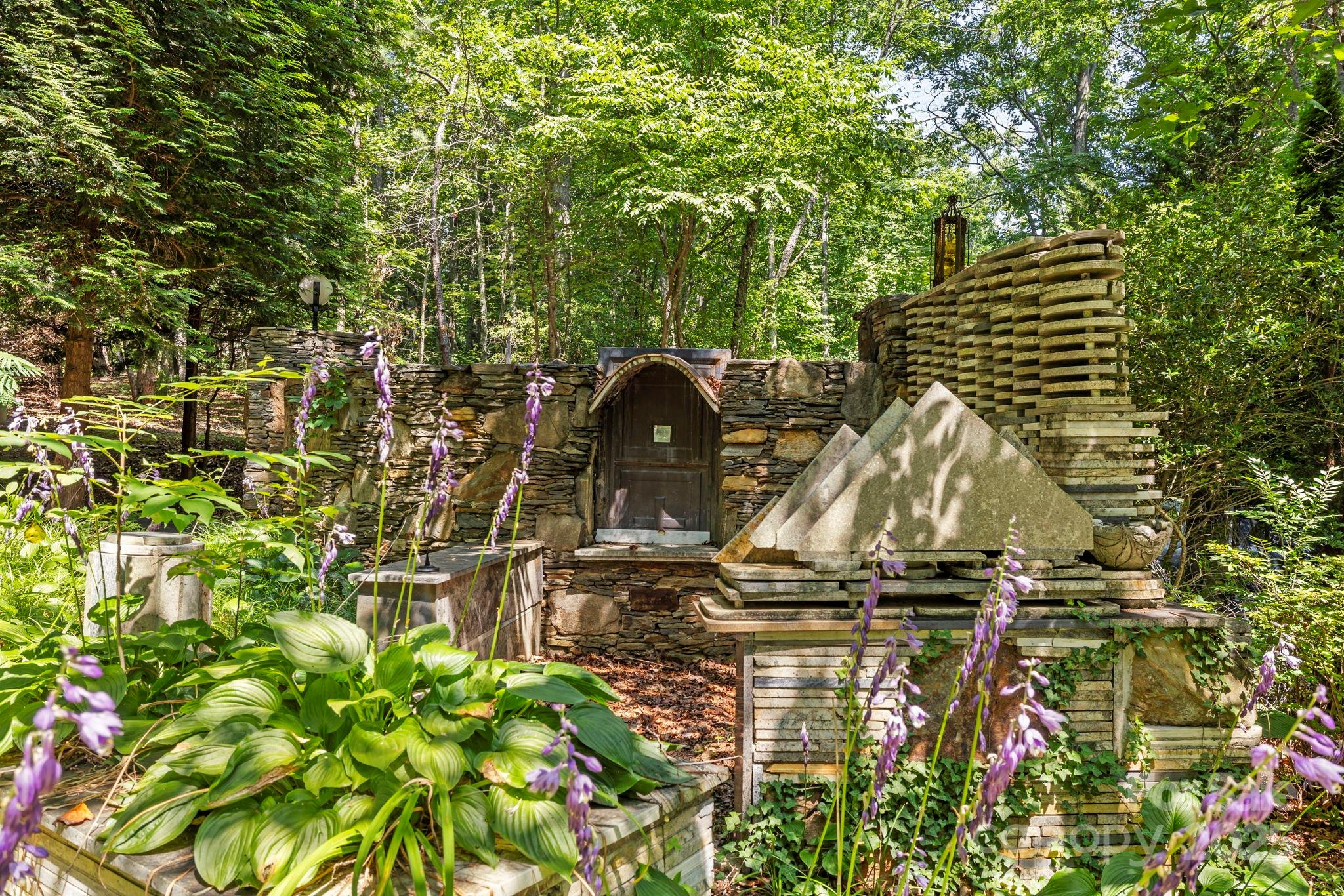 652 Avery Creek Road Arden NC 28704