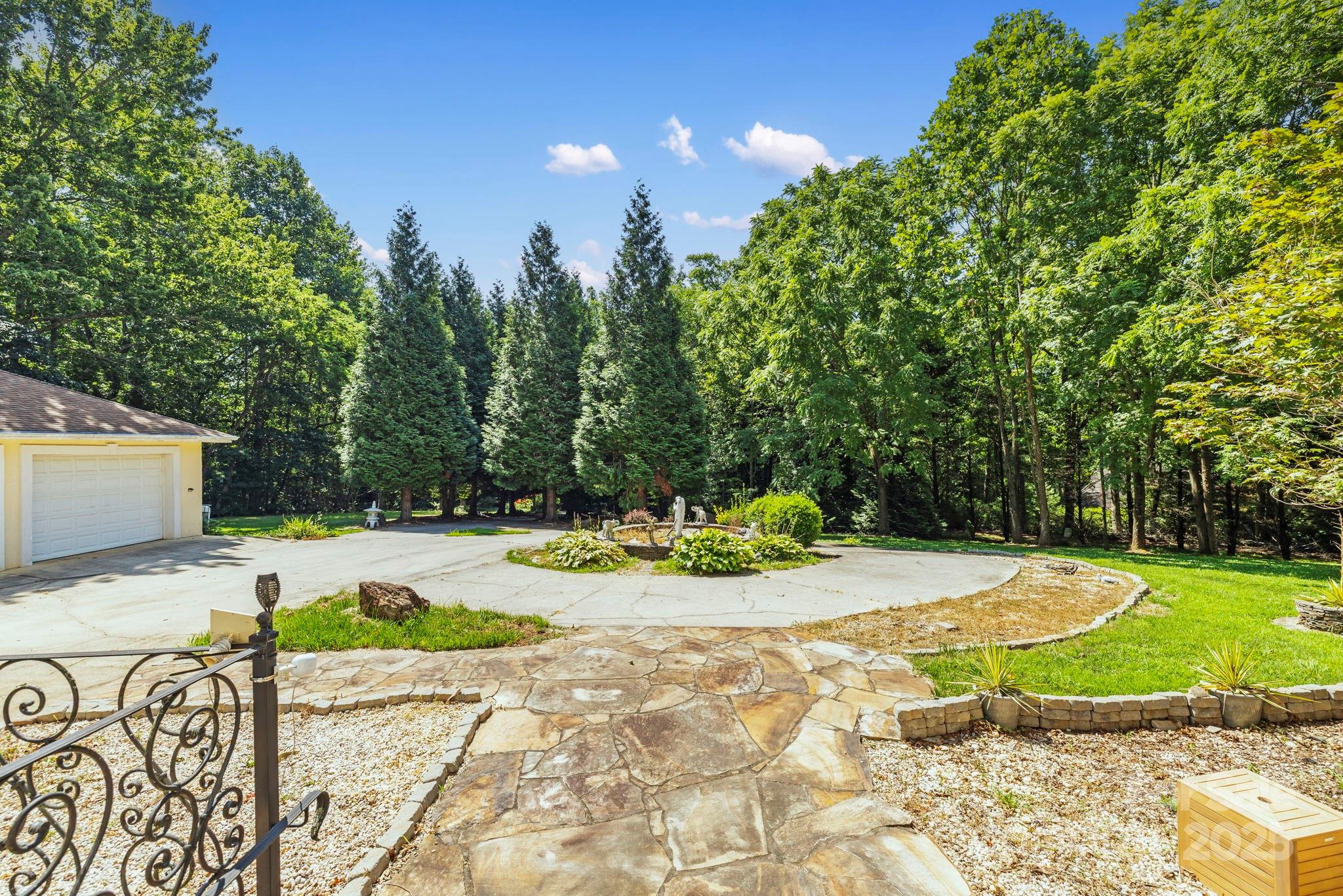 652 Avery Creek Road Arden NC 28704