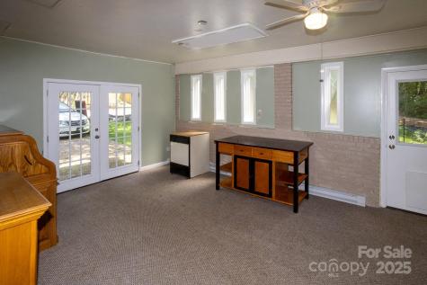 50 Taft Street Black Mountain NC 28711