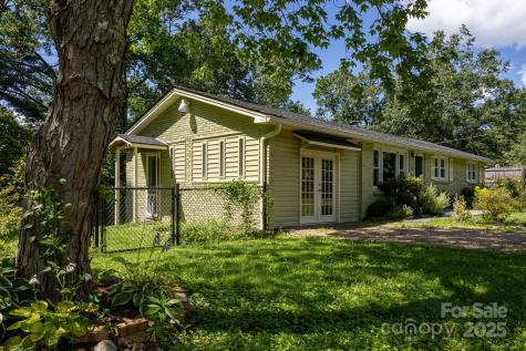 50 Taft Street Black Mountain NC 28711