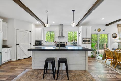 281 Crooked Creek Estate Old Fort NC 28762