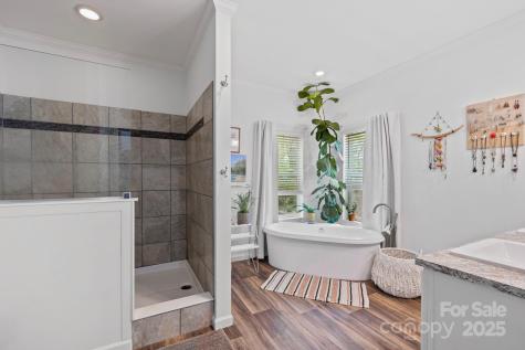 281 Crooked Creek Estate Old Fort NC 28762