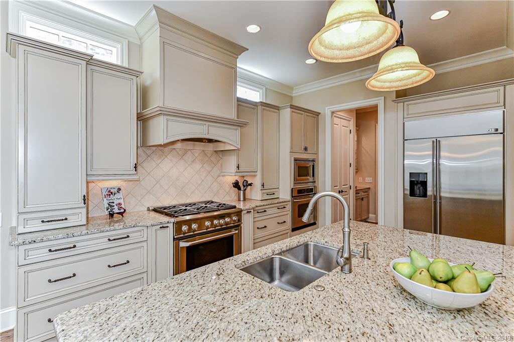 6715 Conservatory Lane Charlotte NC 28210