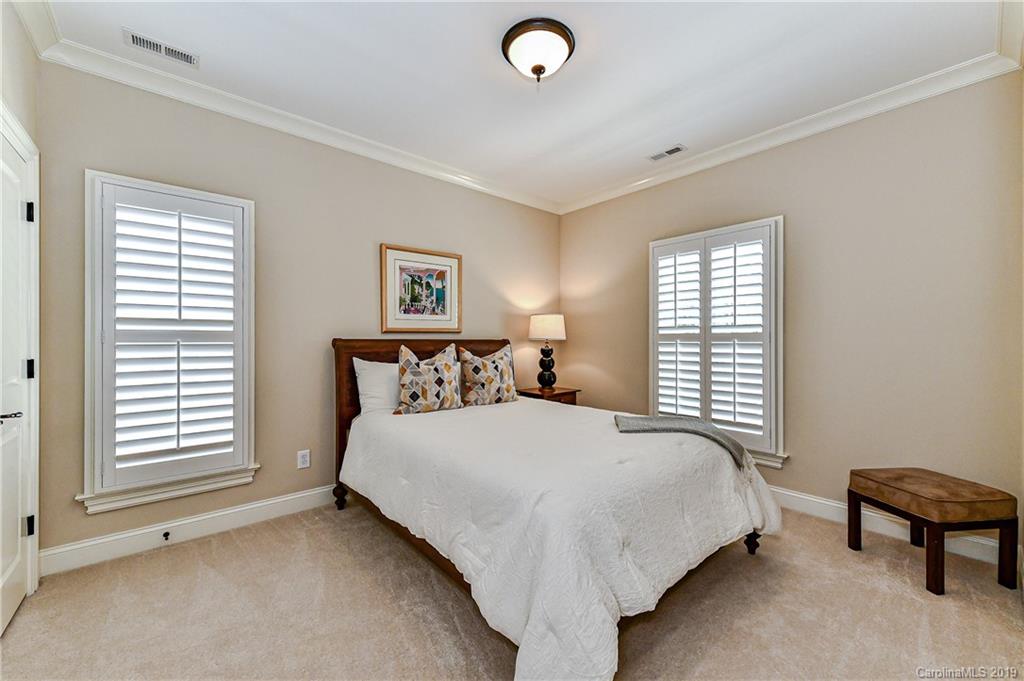 6715 Conservatory Lane Charlotte NC 28210