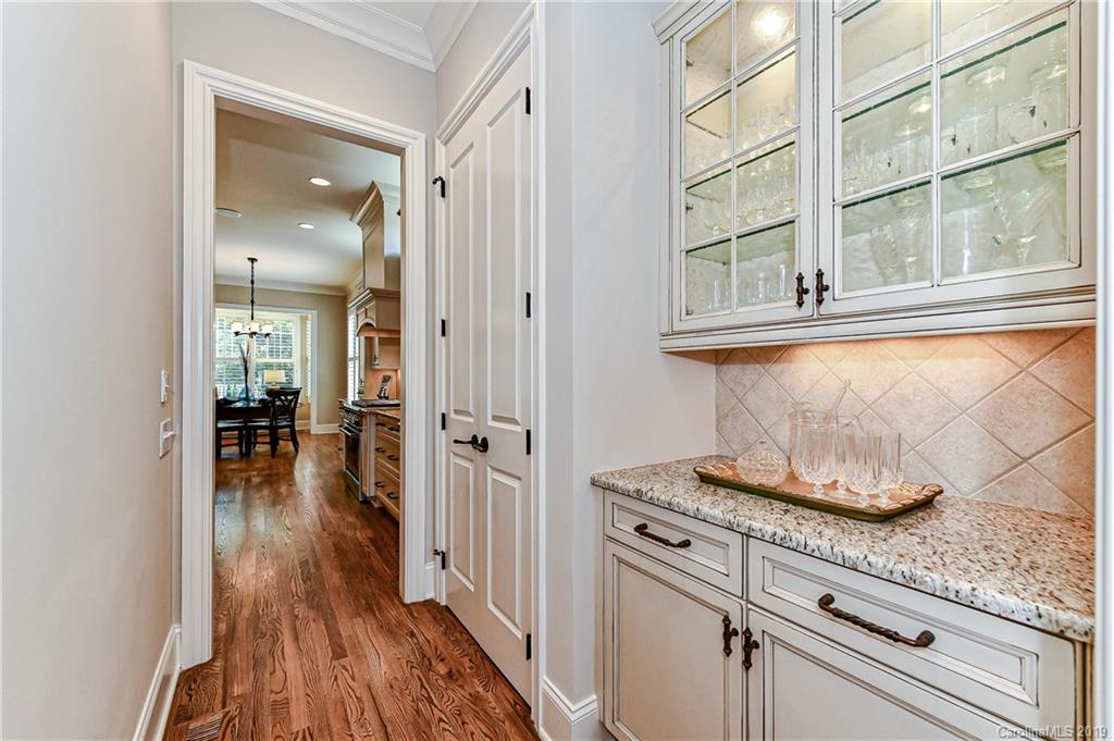 6715 Conservatory Lane Charlotte NC 28210