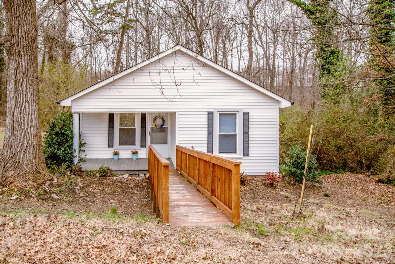 241 Pethel Street Kannapolis NC 28081