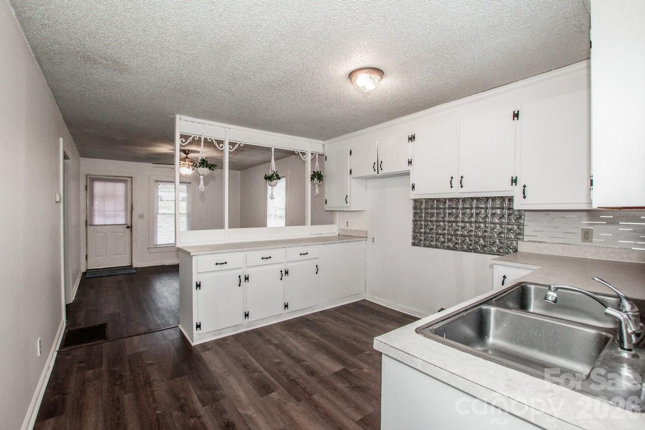 241 Pethel Street Kannapolis NC 28081