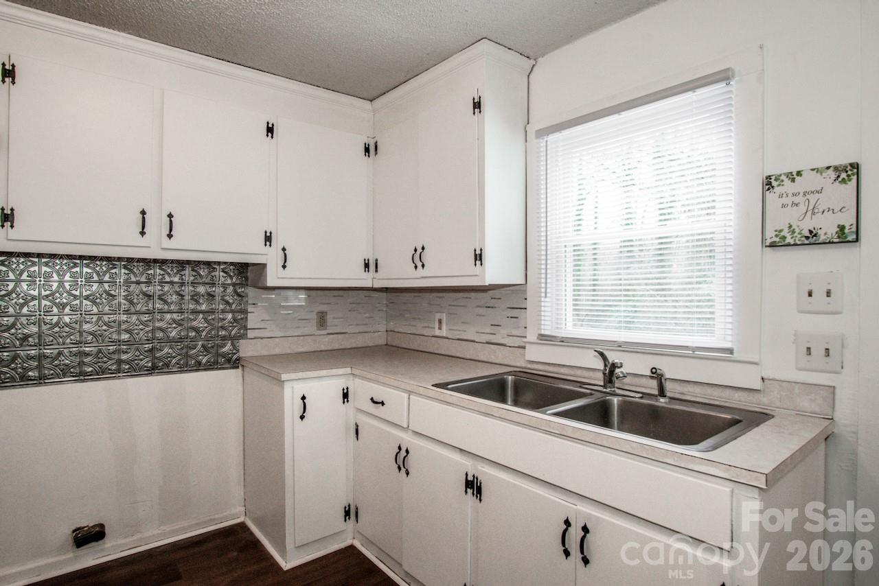 241 Pethel Street Kannapolis NC 28081