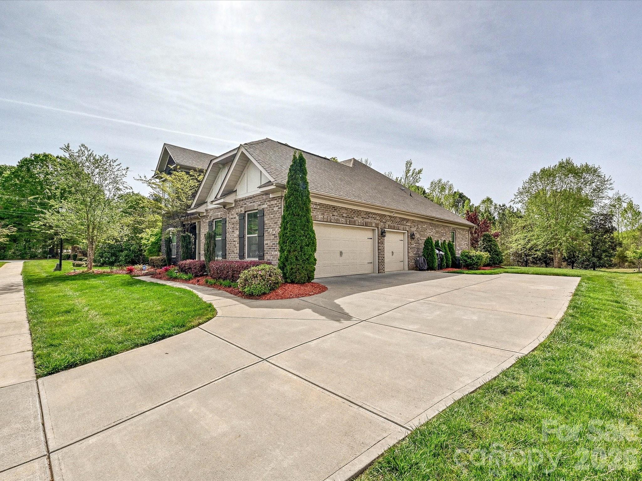 101 Enclave Boulevard Matthews NC 28104