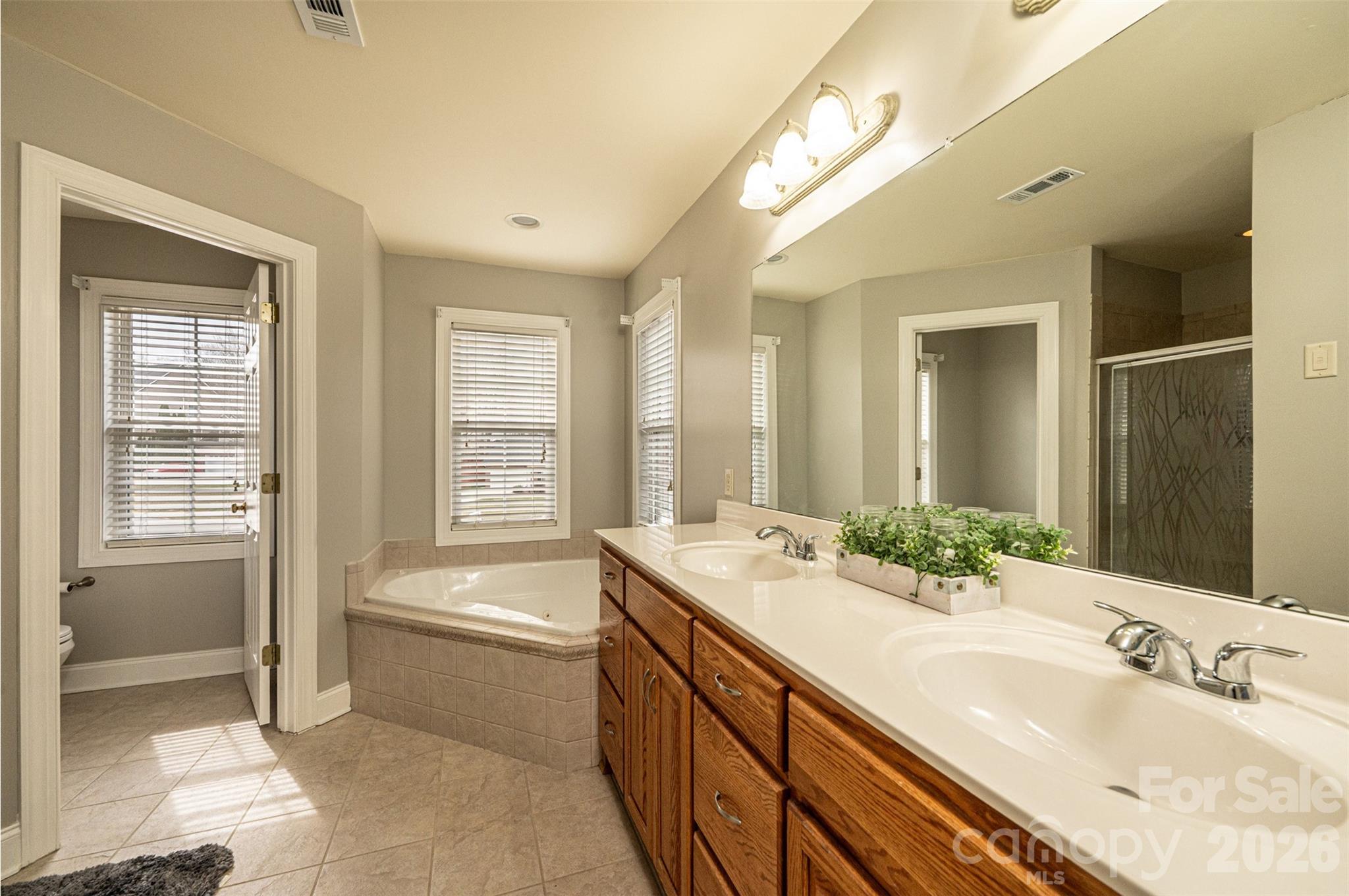 2640 Ironwood Drive Hickory NC 28602
