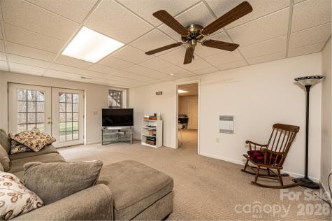 2640 Ironwood Drive Hickory NC 28602