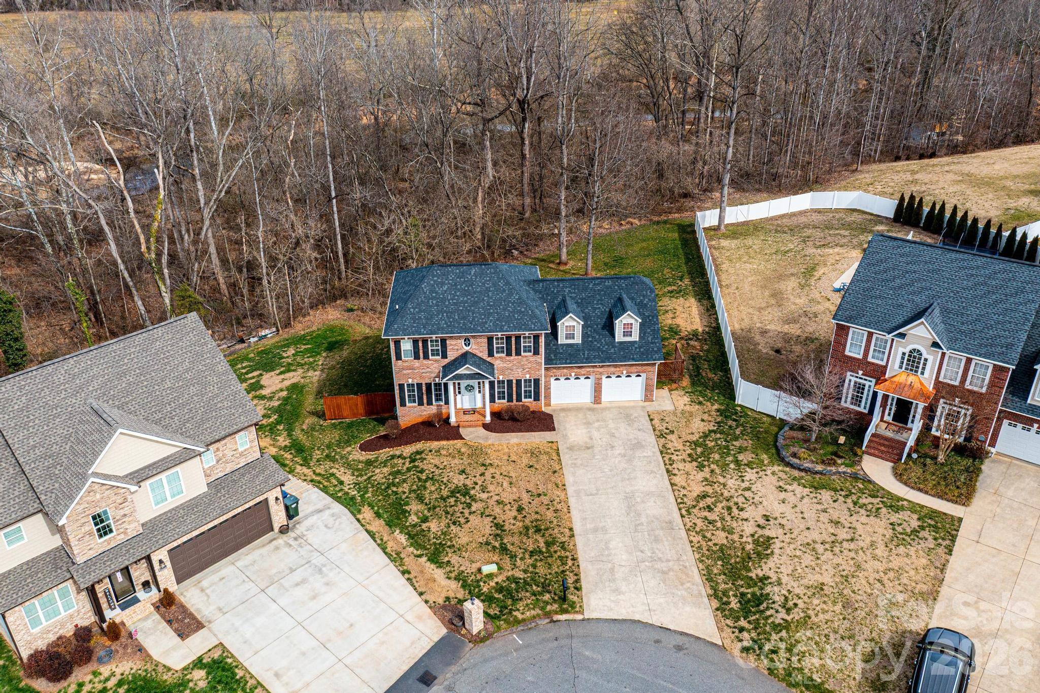 2640 Ironwood Drive Hickory NC 28602