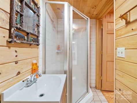 211 Cherry Hollow Road Burnsville NC 28714