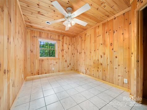 211 Cherry Hollow Road Burnsville NC 28714