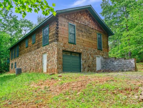 211 Cherry Hollow Road Burnsville NC 28714